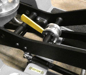 Cameleon Hybrid Boom Latch